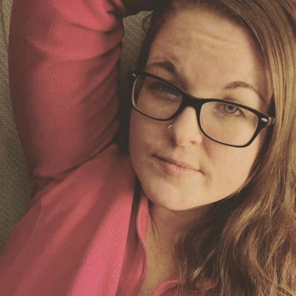 Meet your Posher, Hannah - Picture 1 of 1